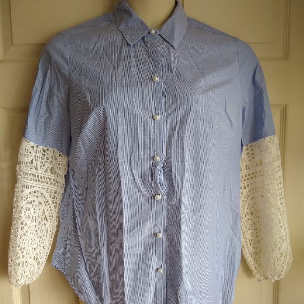 CHICO'S Lace Sleeve Blue Striped Button Up Shirt Size